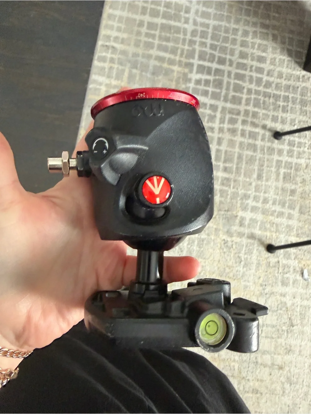 Manfrotto XPRO Ball Head in magnesium with 200PL plate MHXPRO-BHQ2  Product feat